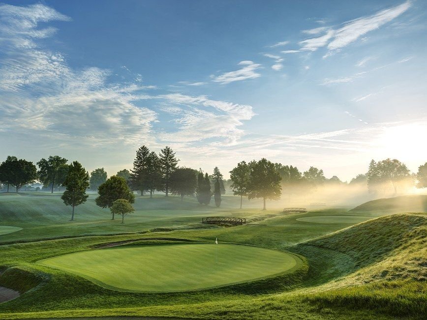Mas Black Luxury Transport for Golfers Visiting Congressional